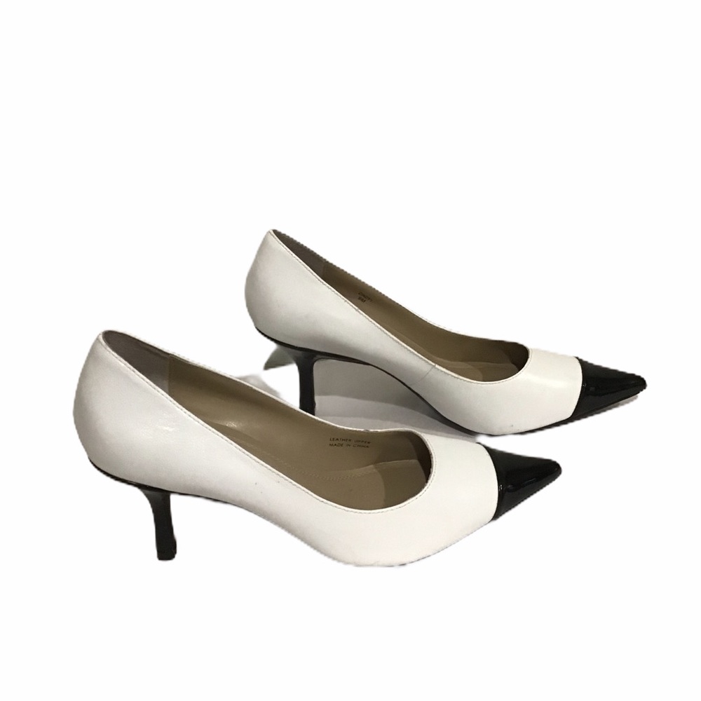 Ellen Tracy Black & White Kitten Heels - Picture 2 of 9